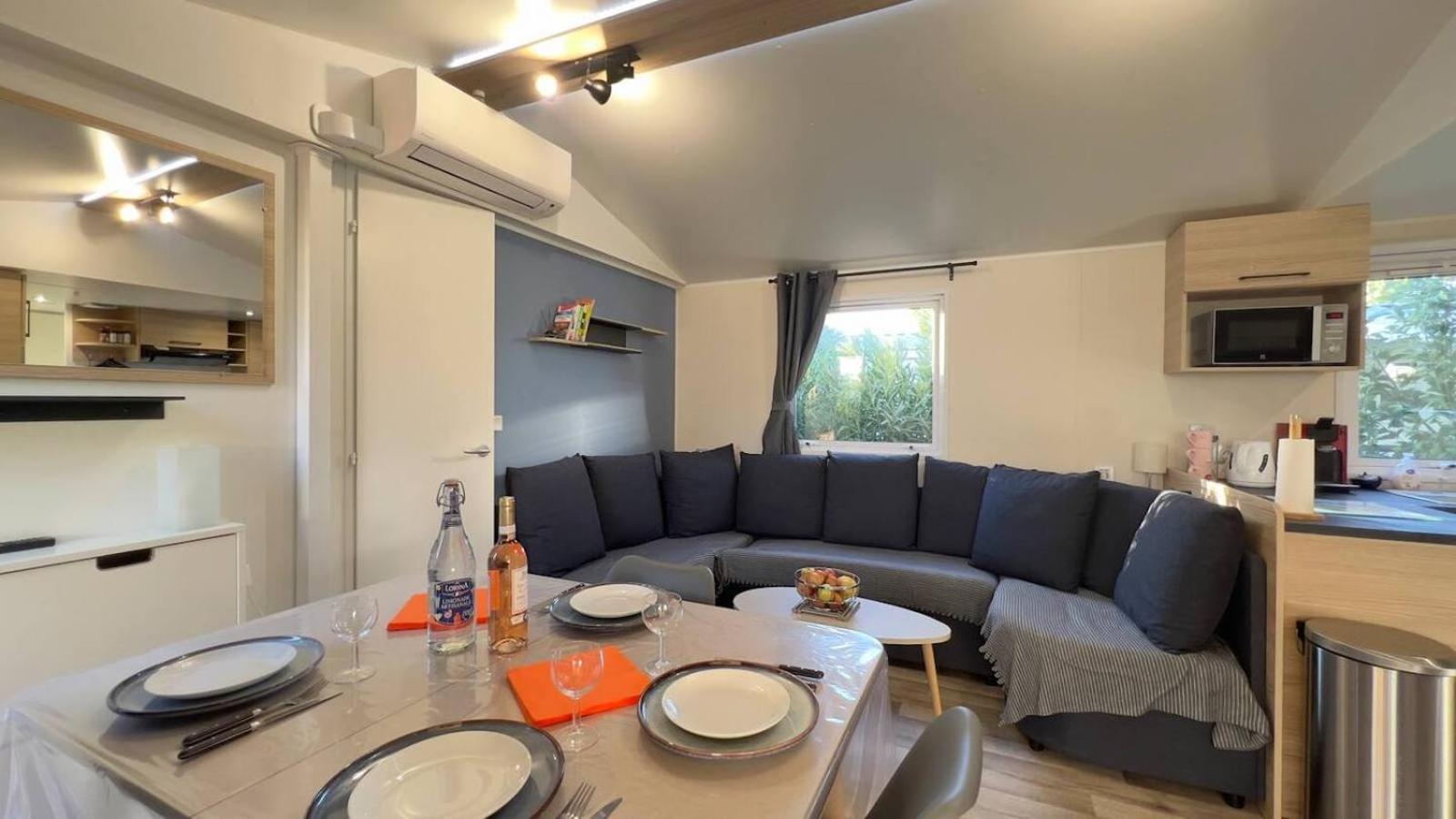 Camping Mobil-home Les Lauriers Roses Siblu 4****