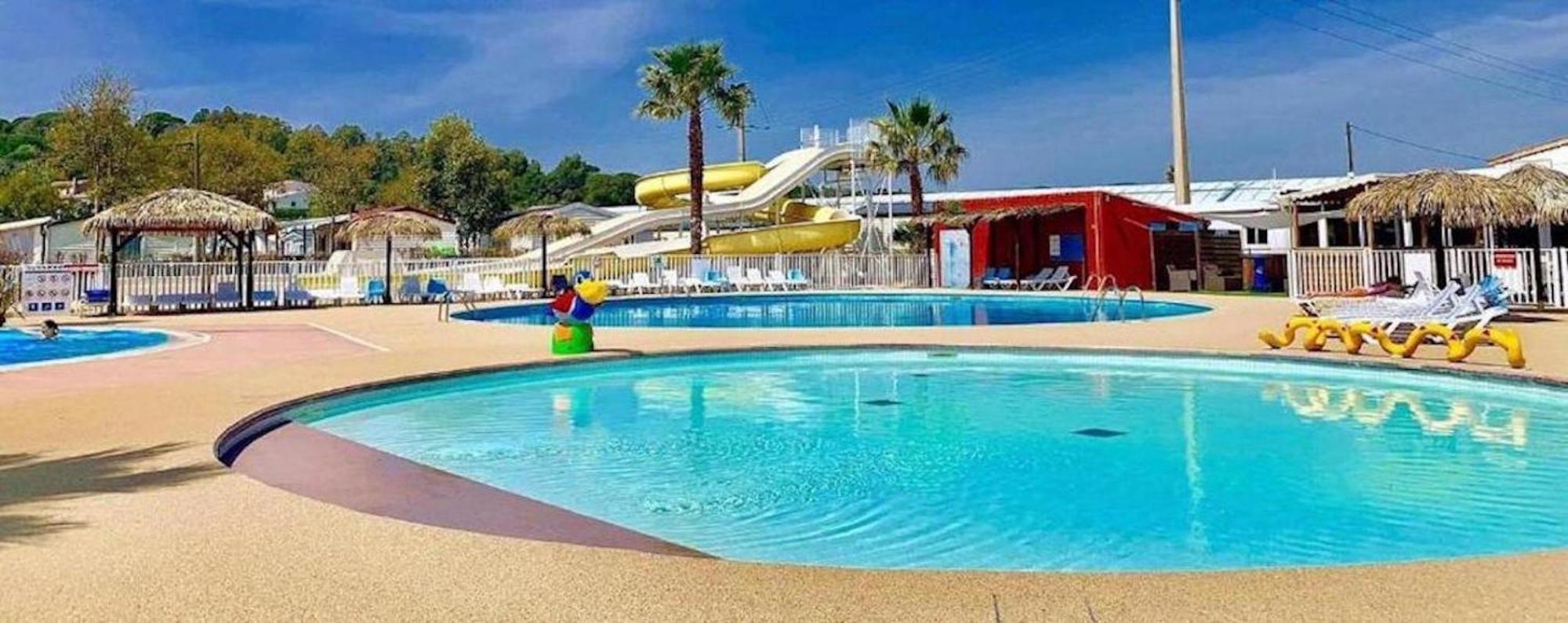 Camping Mobil-home Les Lauriers Roses Siblu 4****