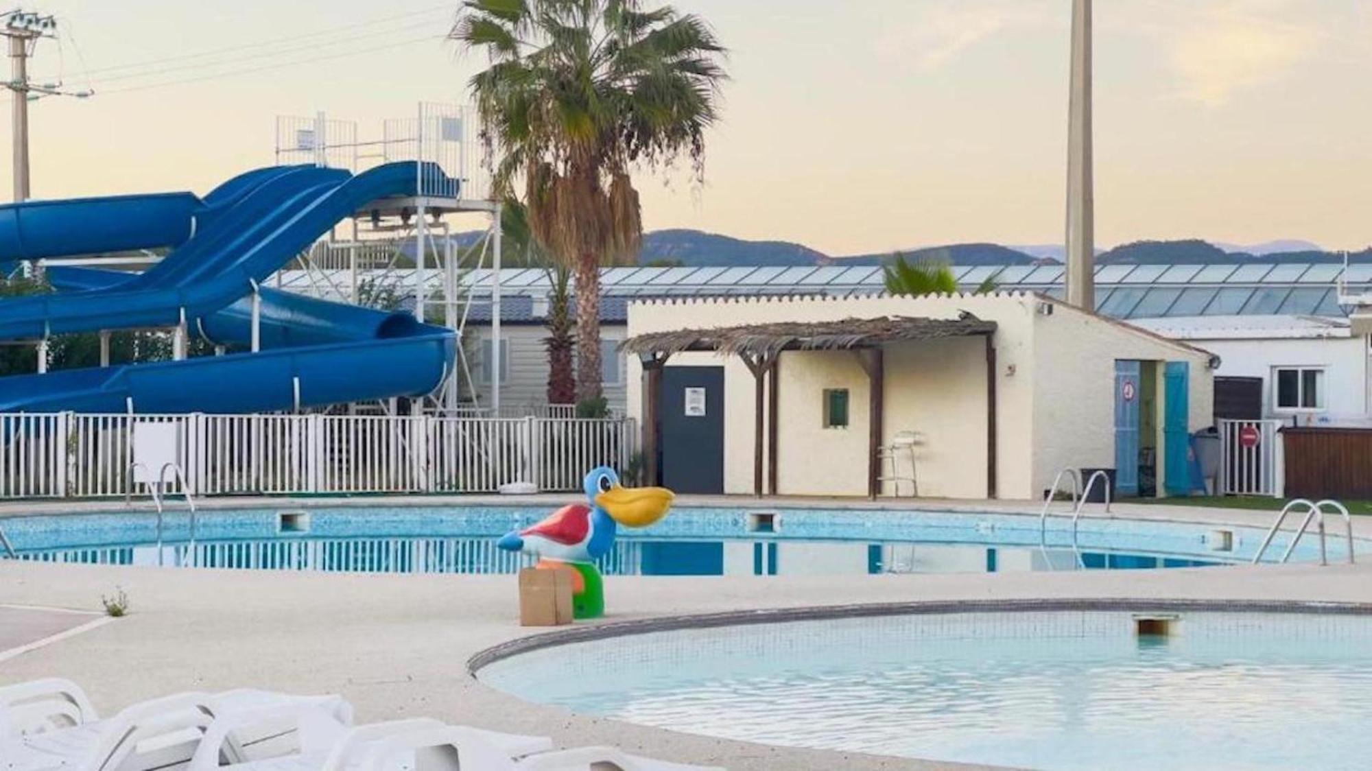 Camping Mobil-home Les Lauriers Roses Siblu 4**** *